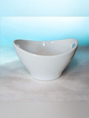 Matceramica white ceramic bowl with integrated handles